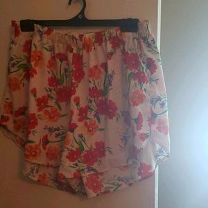 floral shorts